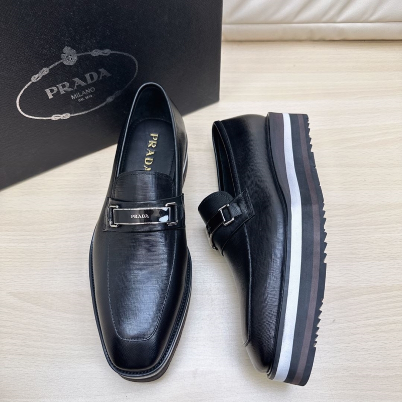 Pra*a leather shoes